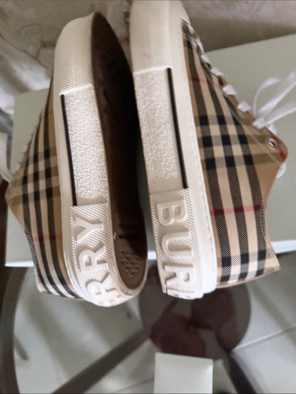 Authentic Burberry Women's Jack Vintage Check Low Top Sneakers - Picture 3 of 8